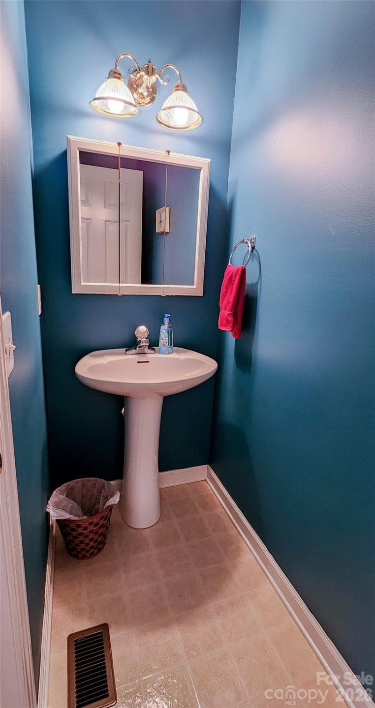 1499 Brentwood Place - Photo 16