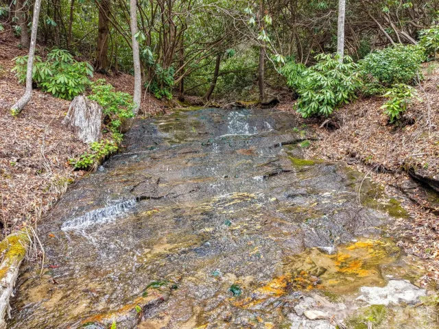 580 Robinson Creek Road, Glenville, NC, 28736
