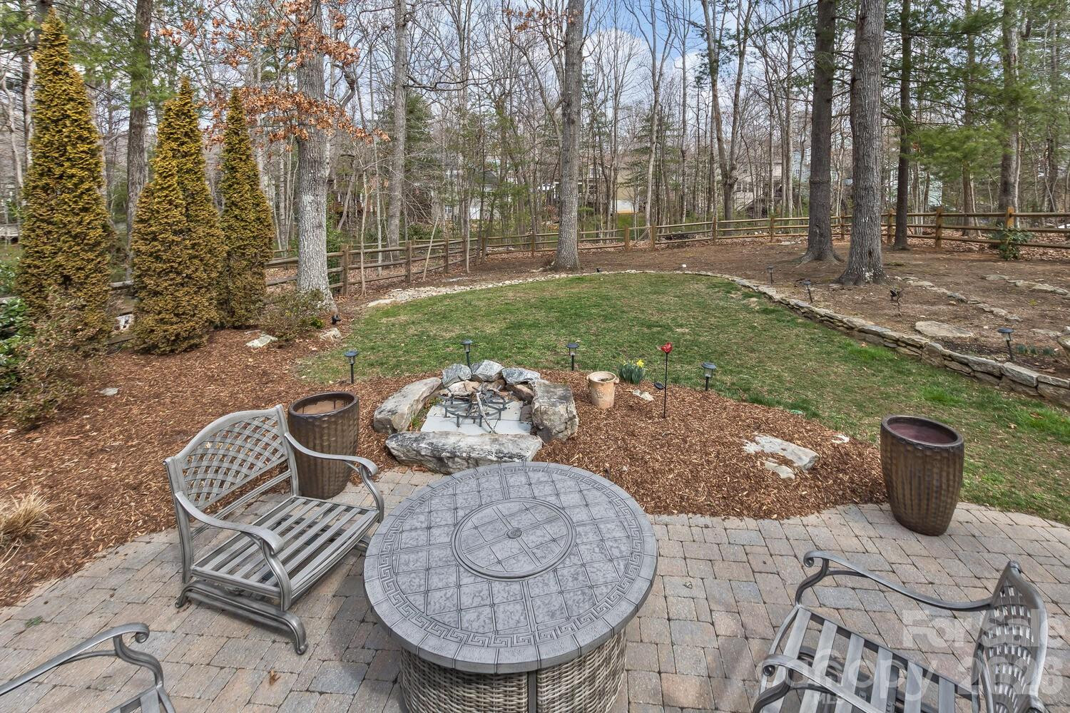 107 Mountain Drive - Photo 18