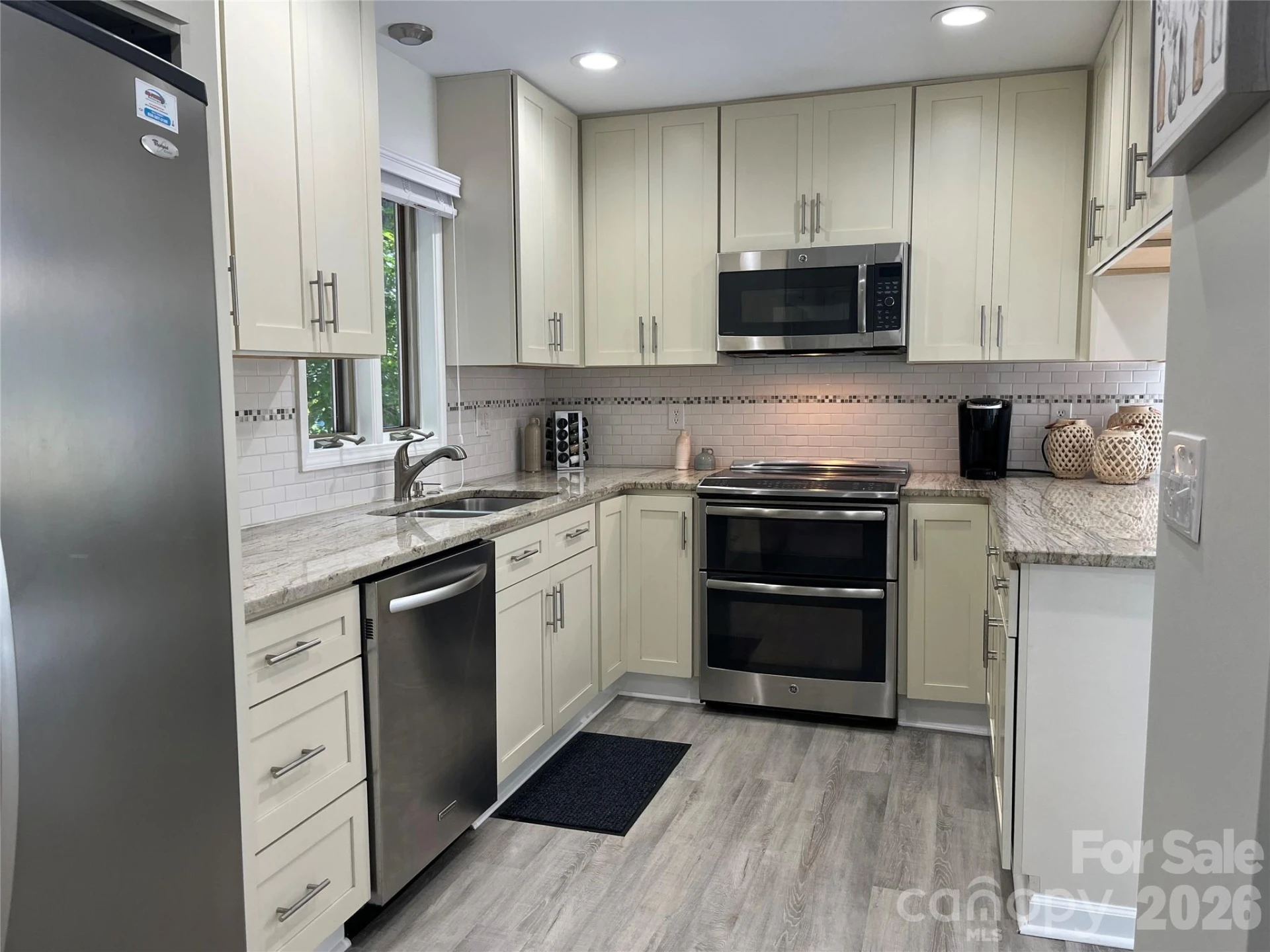 255 Gateway Drive #5 - Photo 15
