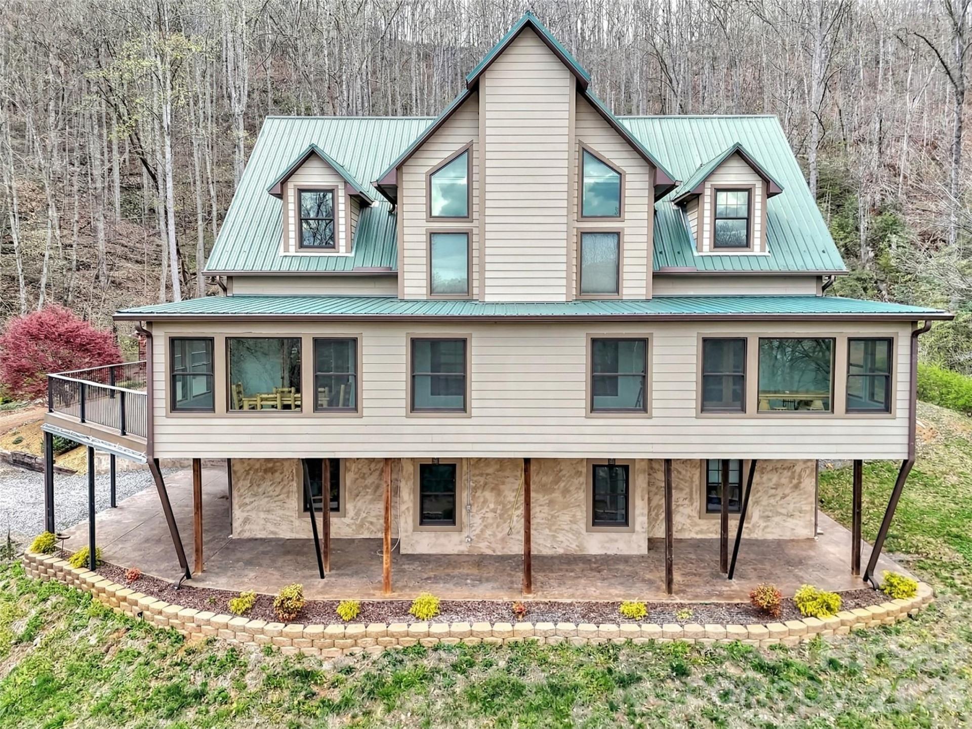 115 Fugitive Run - Photo 2