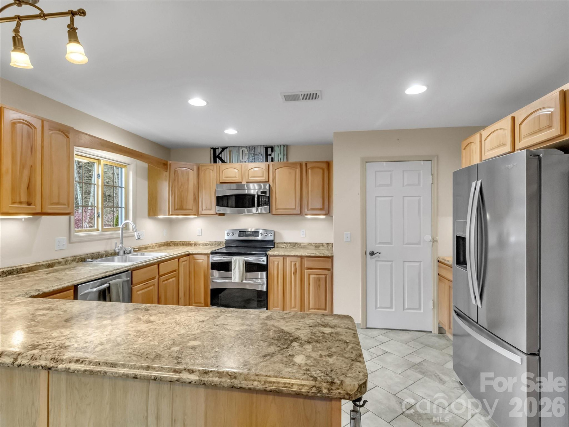 115 Fugitive Run - Photo 12