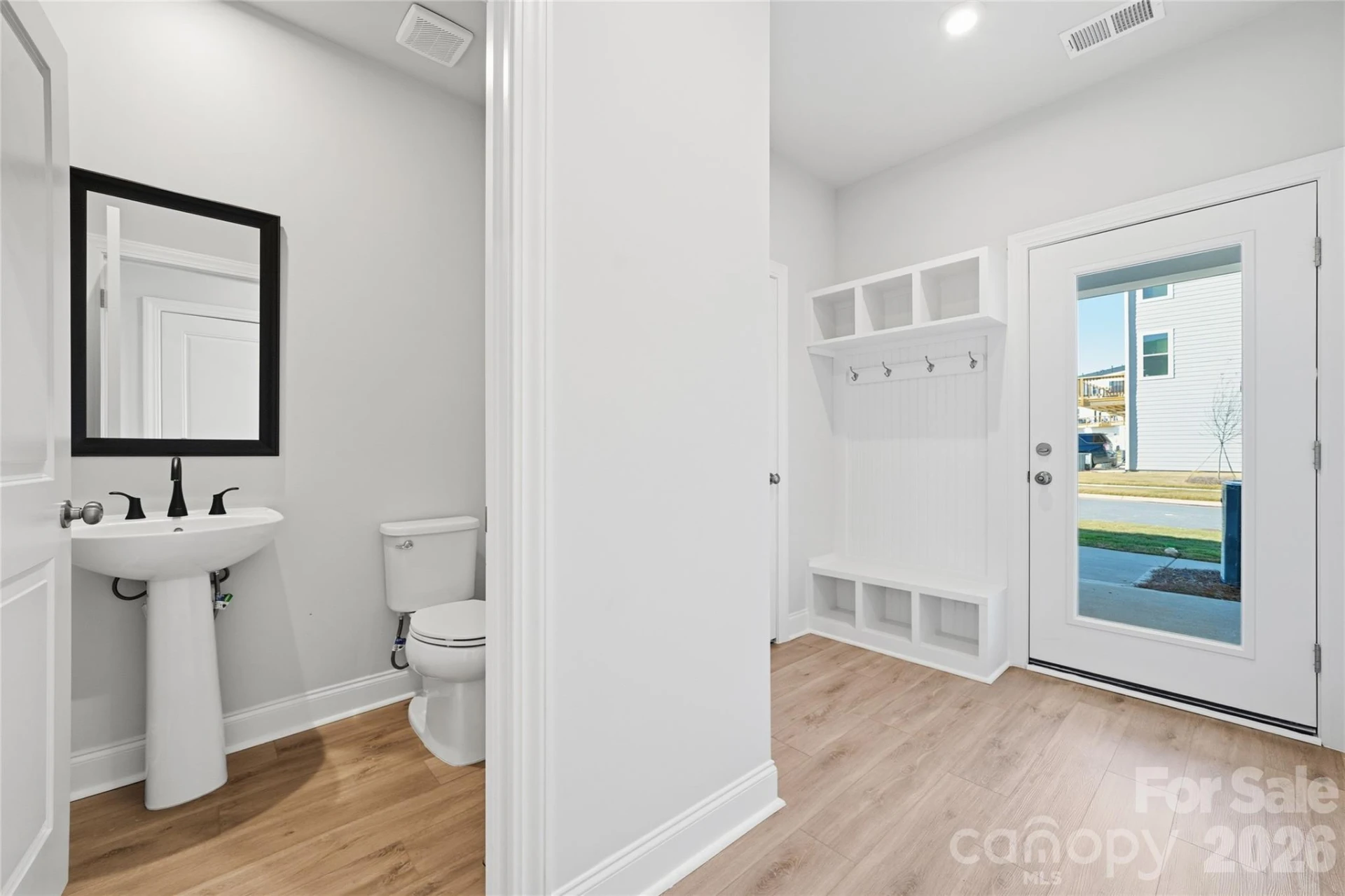 1837 Viewfield Road - Photo 24