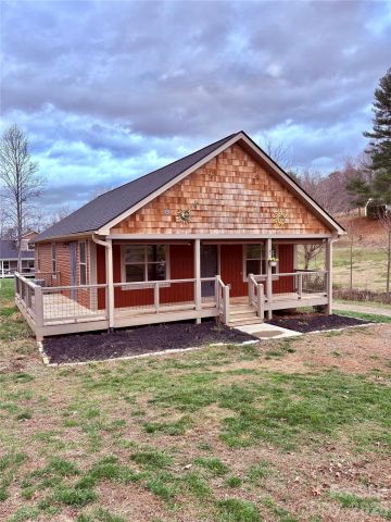 7 Ruff Road, Leicester, NC, 28748