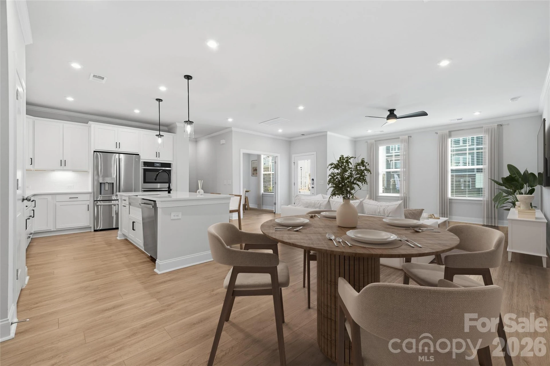 1841 Viewfield Road - Photo 10