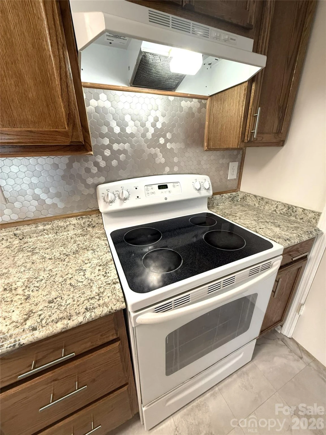 1645 Arlyn Circle #M - Photo 18