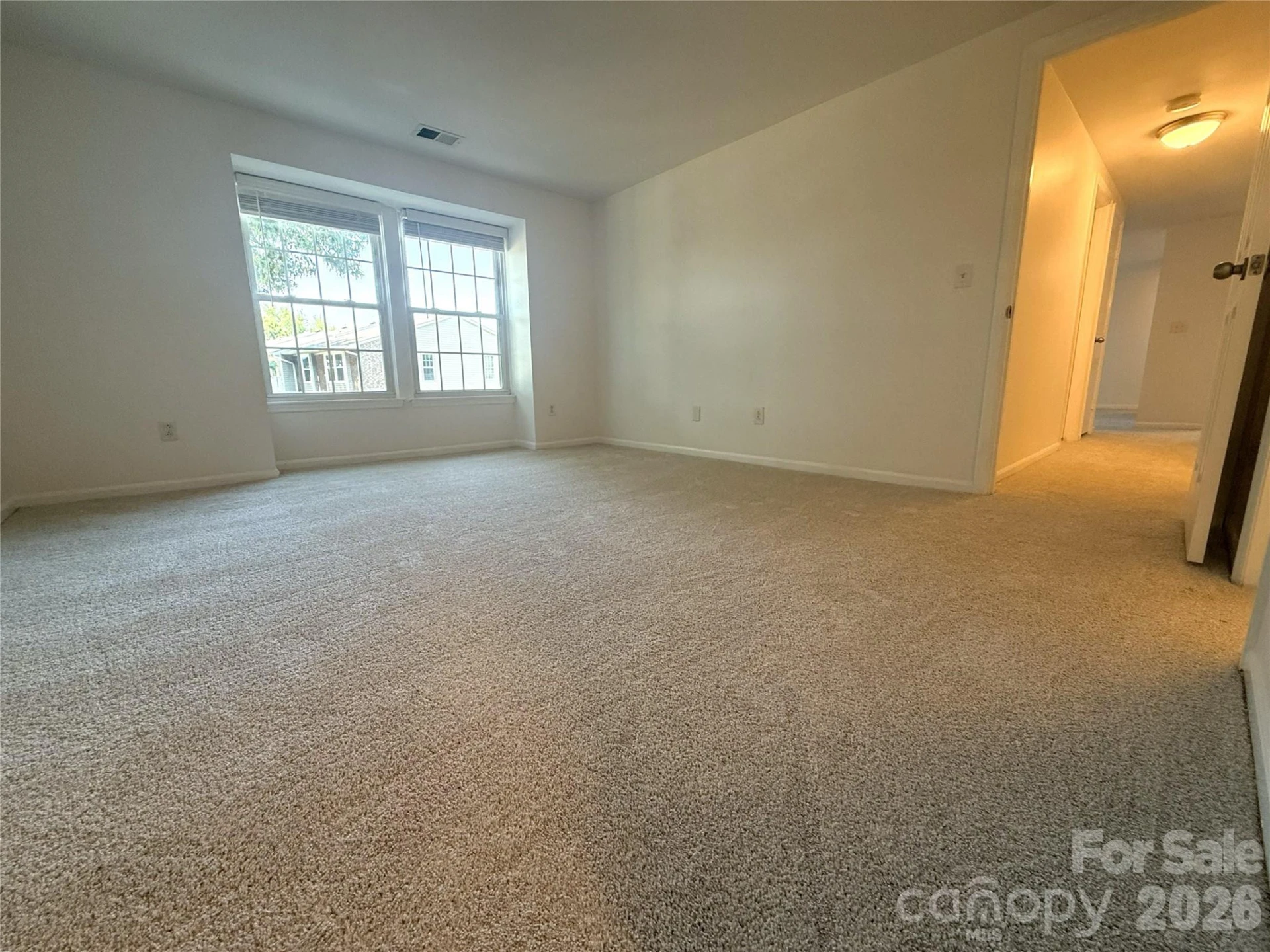 1645 Arlyn Circle #M - Photo 32