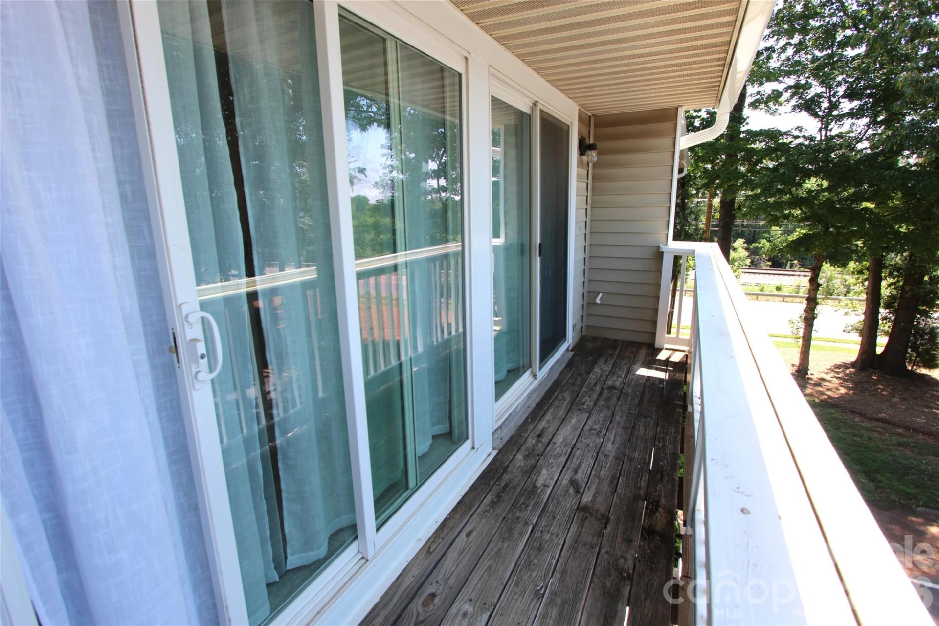 1645 Arlyn Circle #M - Photo 36