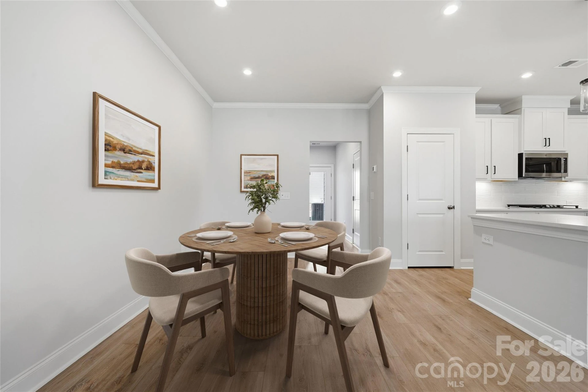 1845 Viewfield Road - Photo 9