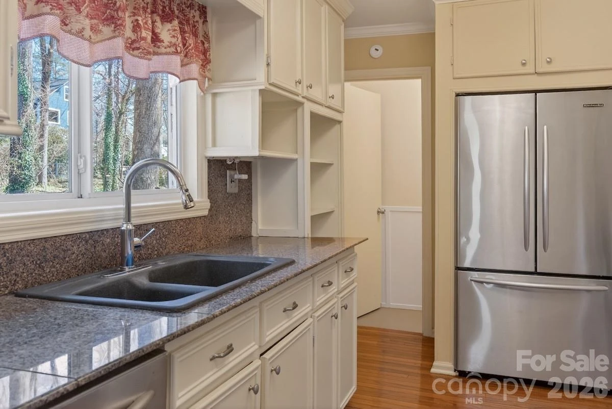 95 Whitney Avenue - Photo 14