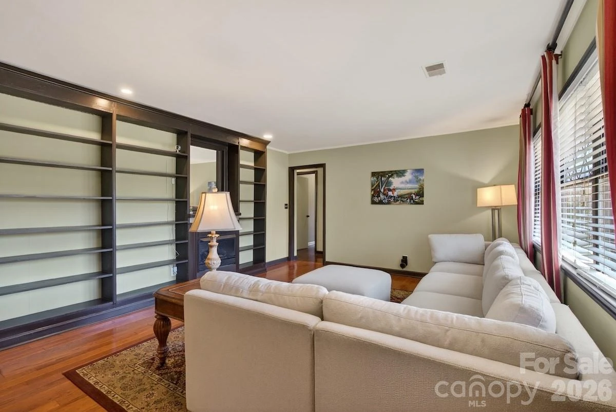 95 Whitney Avenue - Photo 8
