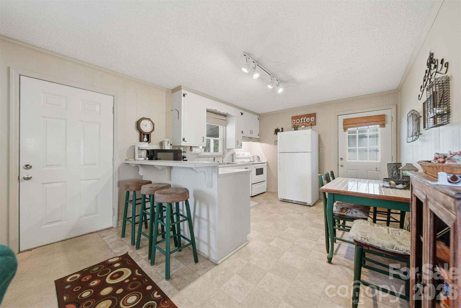 7218 Martin Road - Photo 10