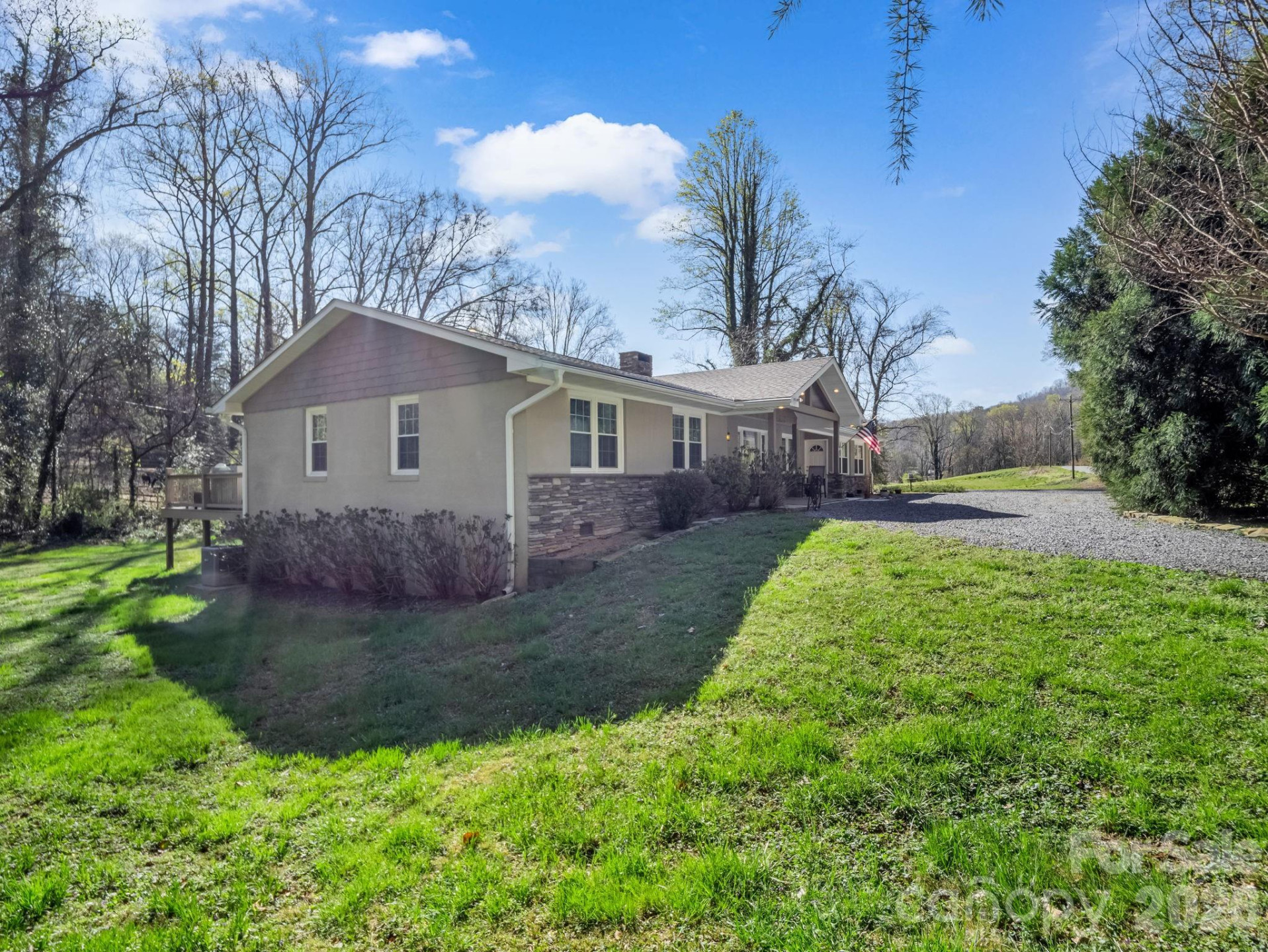 260 Warrior Drive - Photo 32