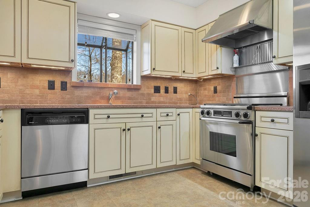 400 Middle Connestee Trail #L070/U08 - Photo 15