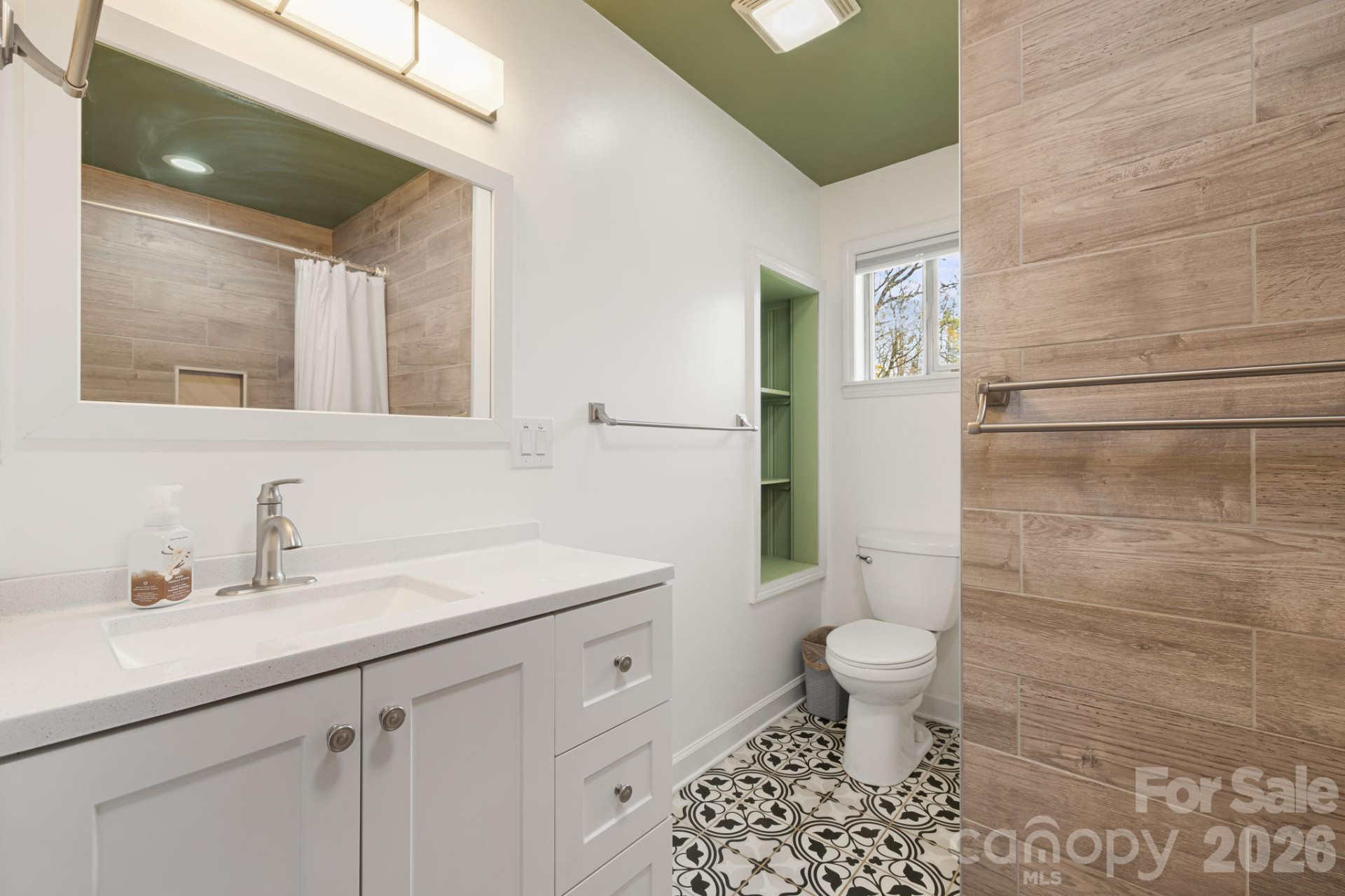 10581 Boylston Highway - Photo 15