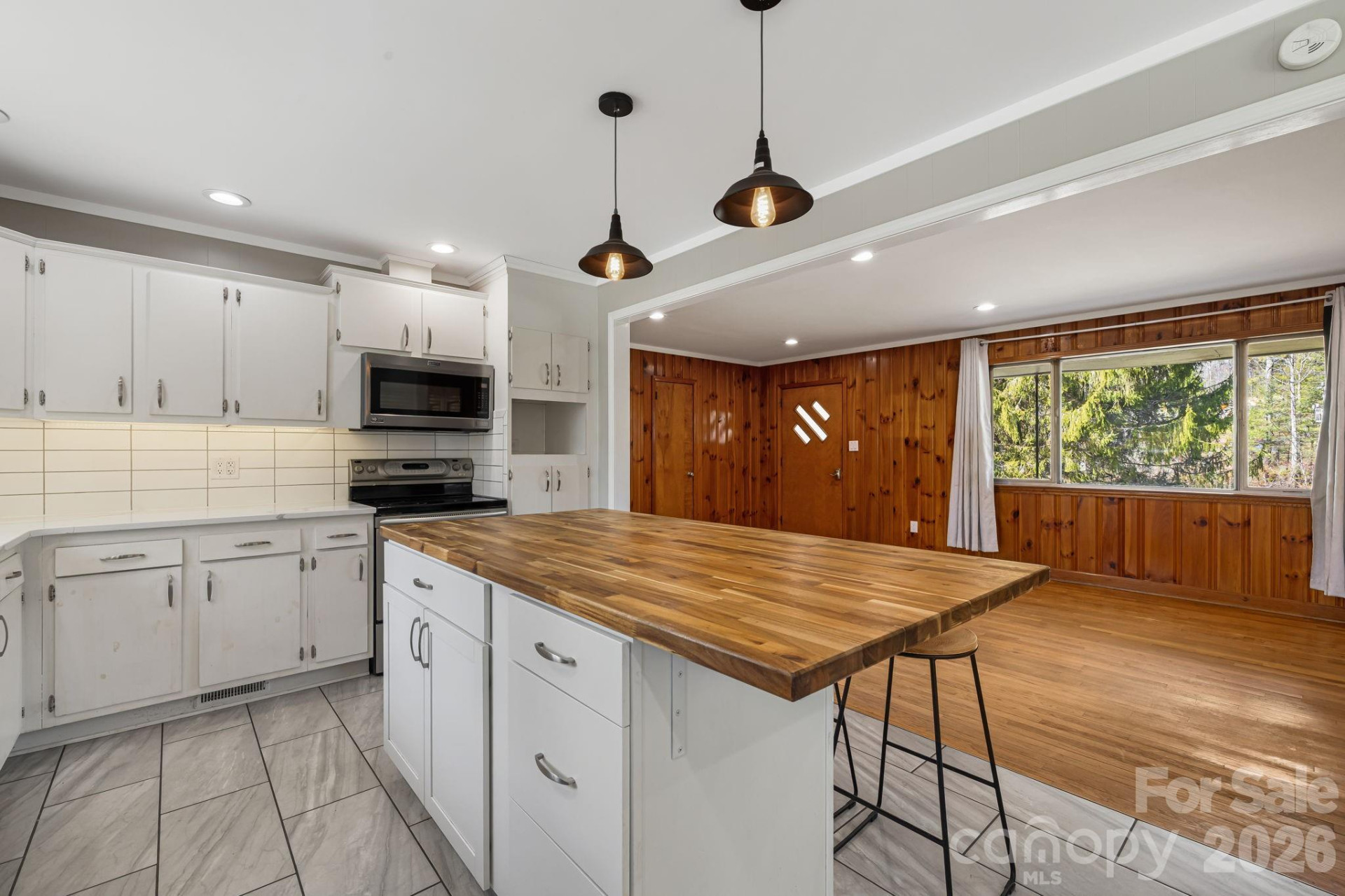 10581 Boylston Highway - Photo 6