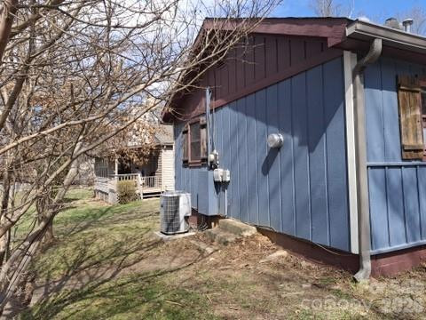 129 Harrison Street - Photo 2