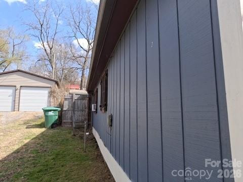 129 Harrison Street - Photo 3