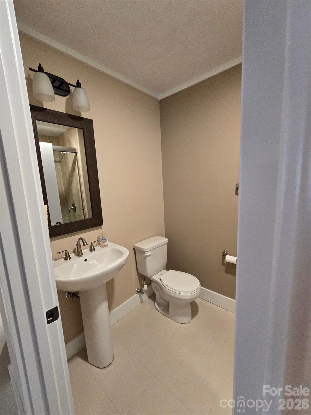100 Chapel Road - Photo 21