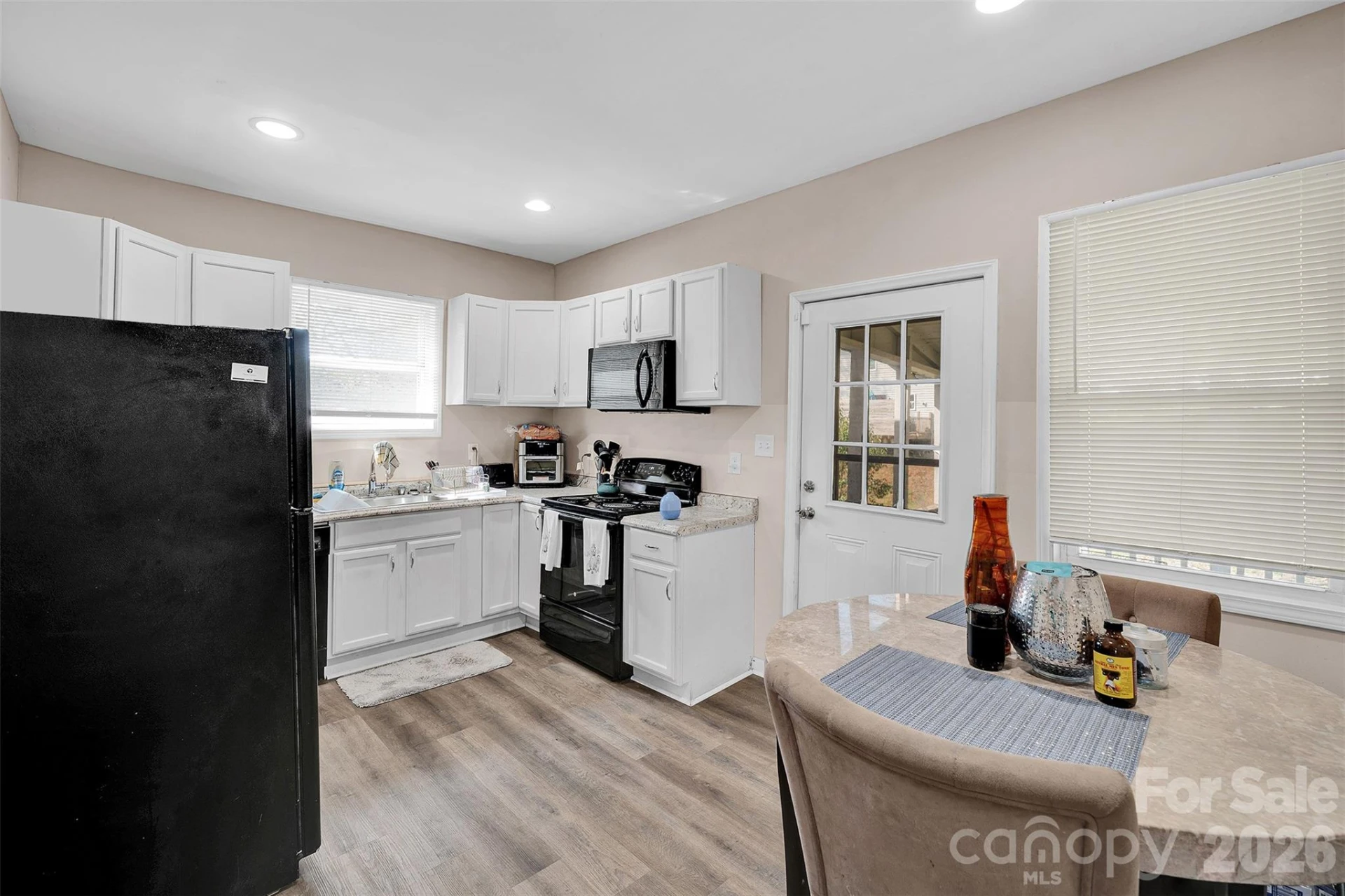 309 Highland Street - Photo 11