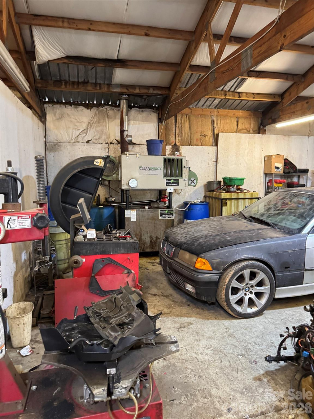 527-A E Mills Street - Photo 2