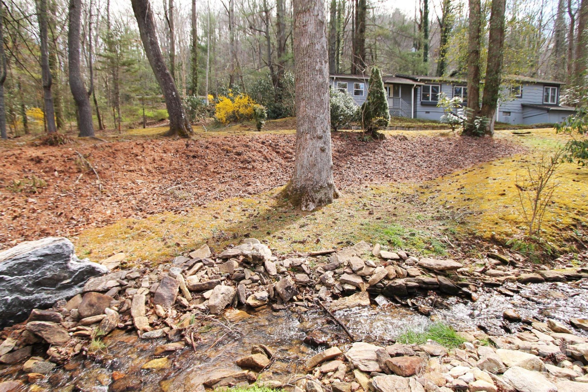 407 Turley Falls Road - Photo 3