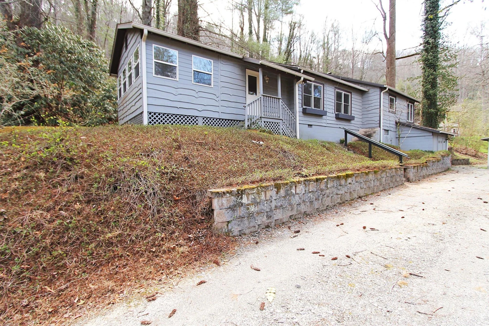407 Turley Falls Road - Photo 4