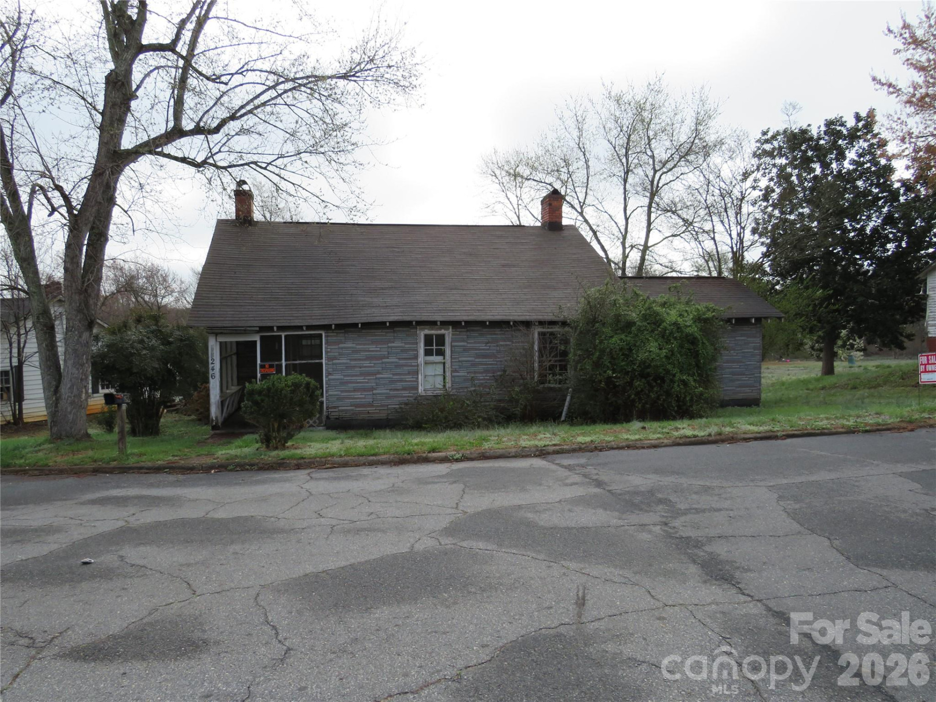 246 Church Street - Photo 2