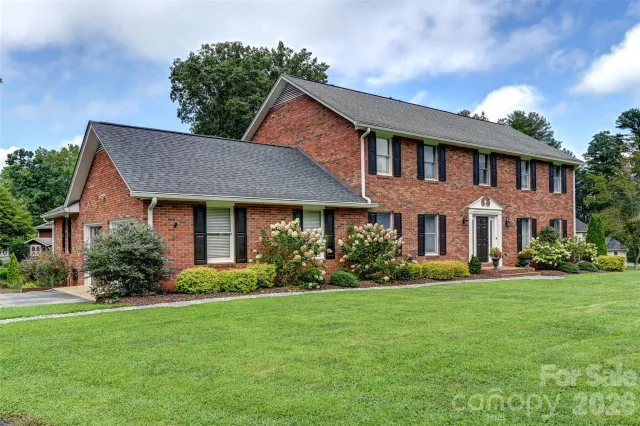 507 Fenwick Court