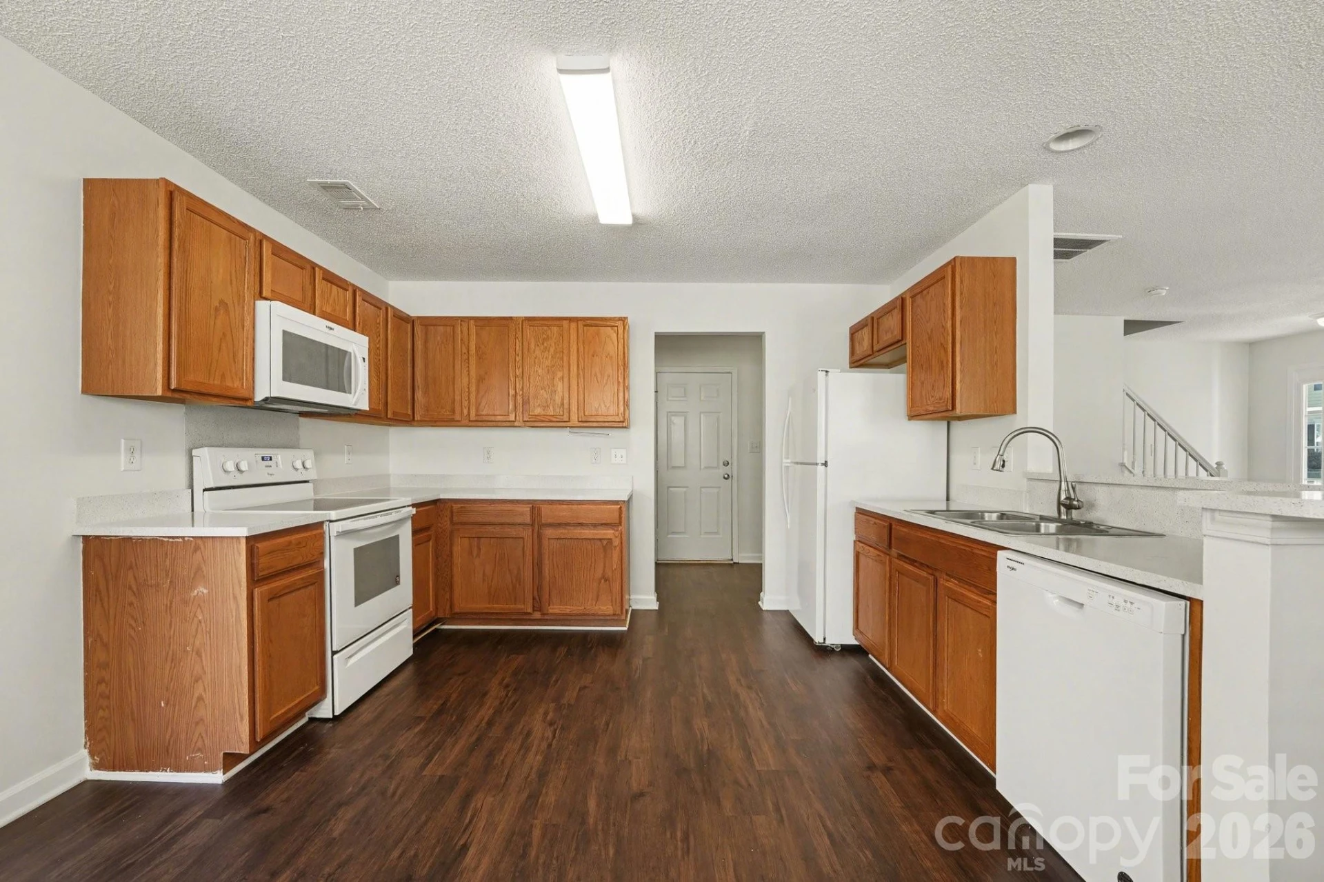 183 Everett Park Drive - Photo 4