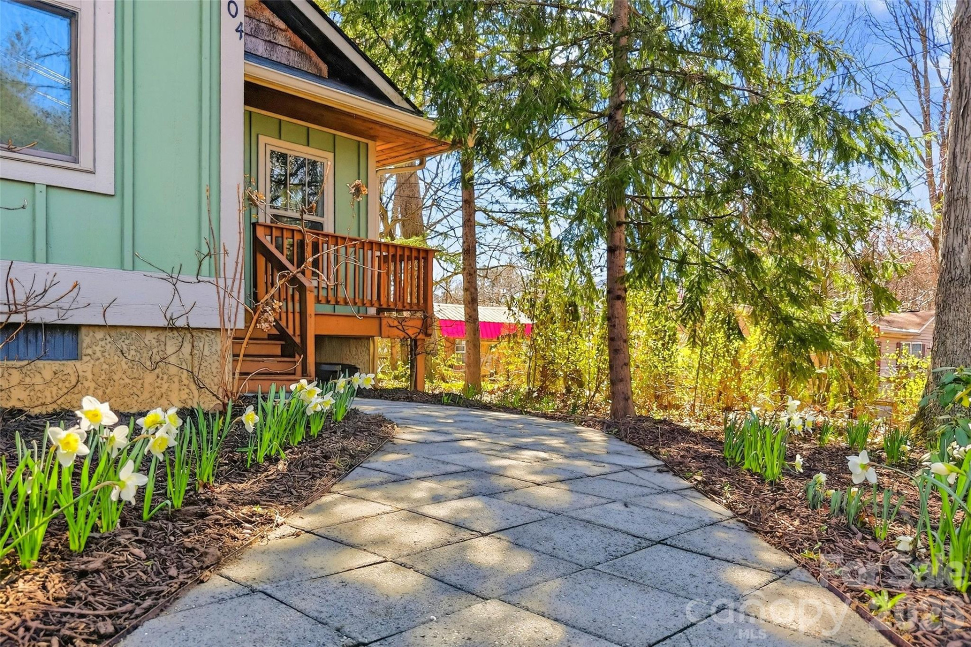 104 Hiawassee Avenue - Photo 6