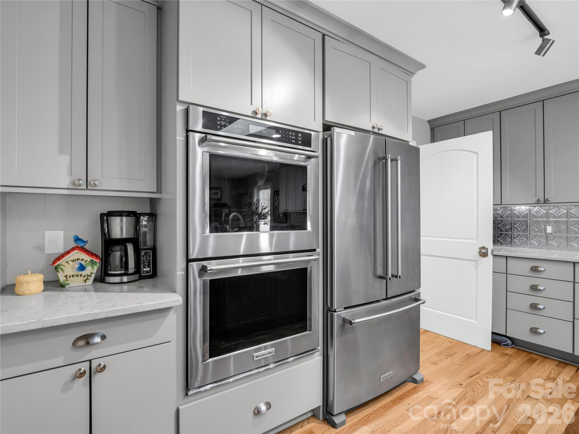4 Western View Street - Photo 14