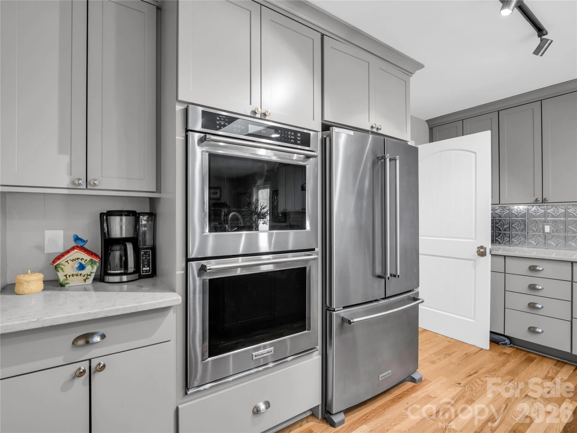 4 Western View Street - Photo 14