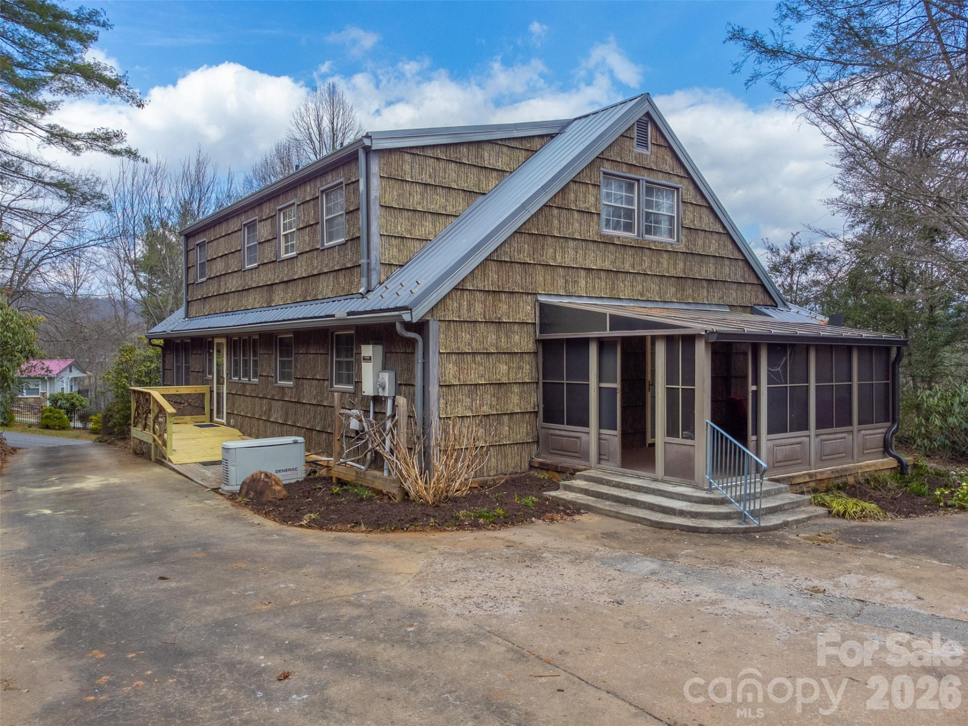 401 Country Club Drive - Photo 2
