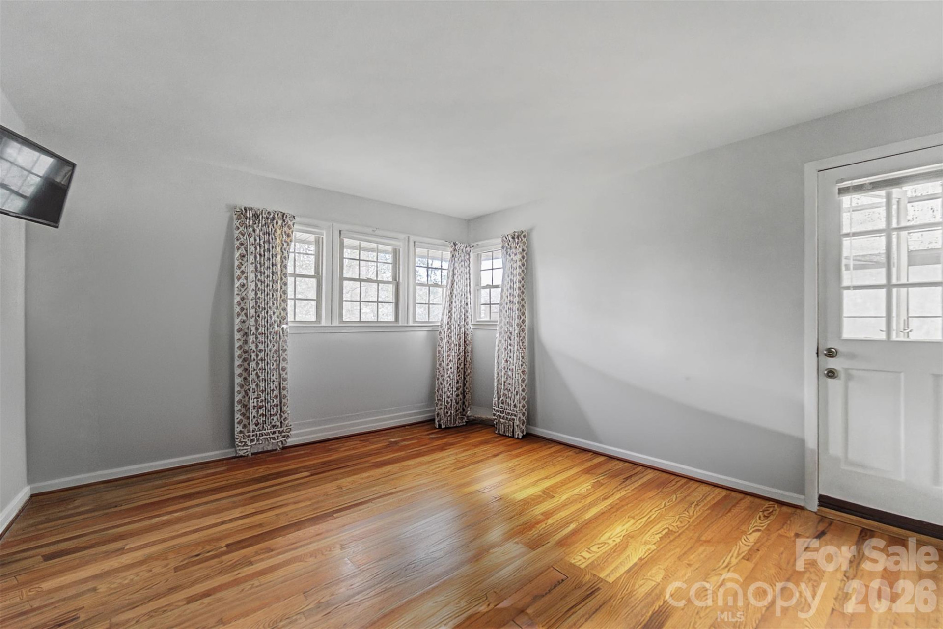 401 Country Club Drive - Photo 15