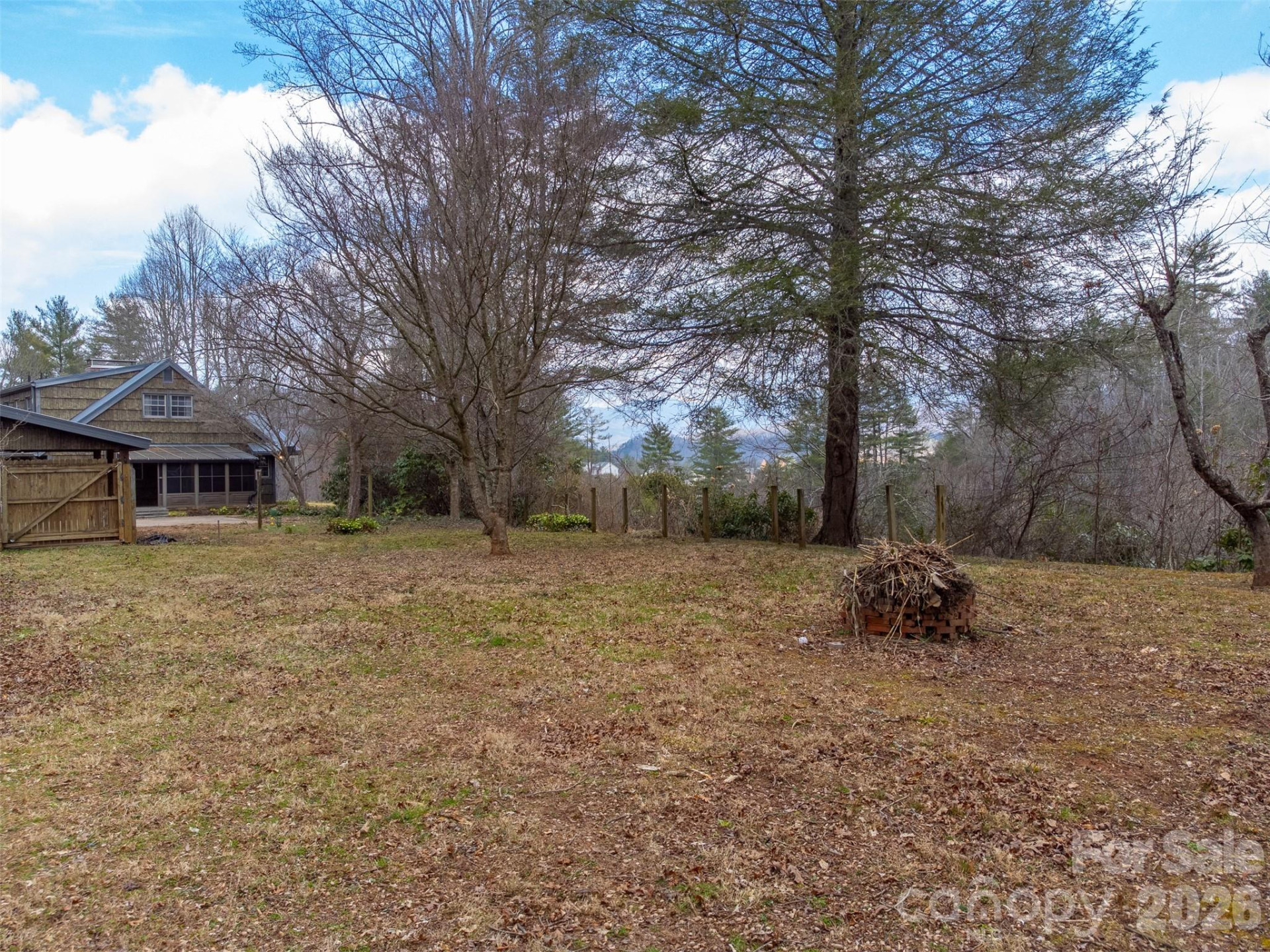 401 Country Club Drive - Photo 35