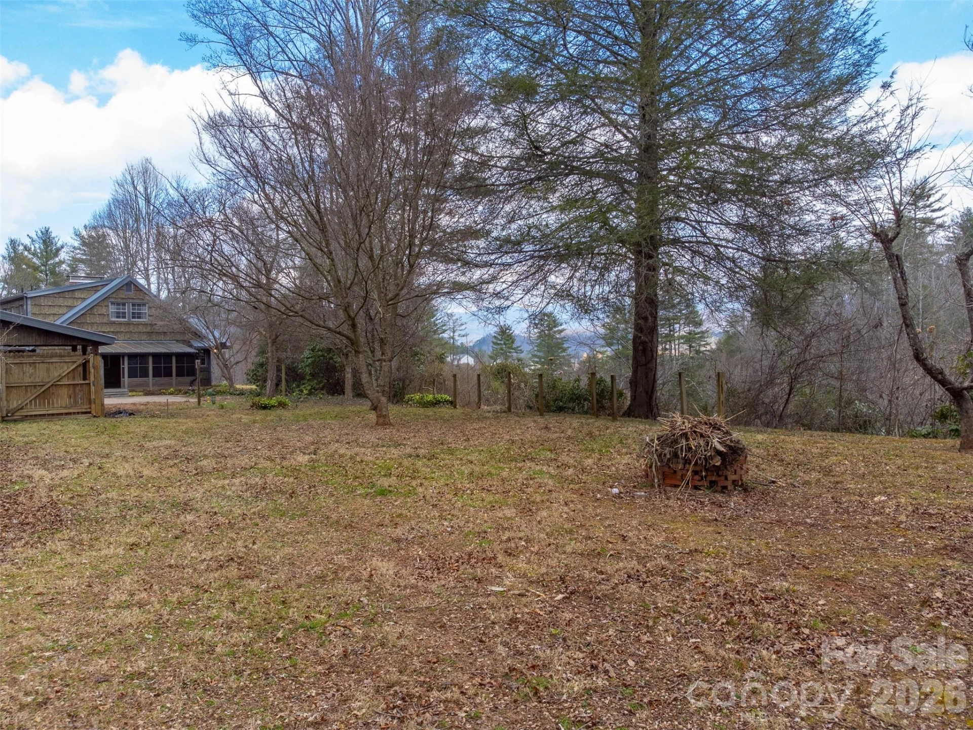 401 Country Club Drive - Photo 35