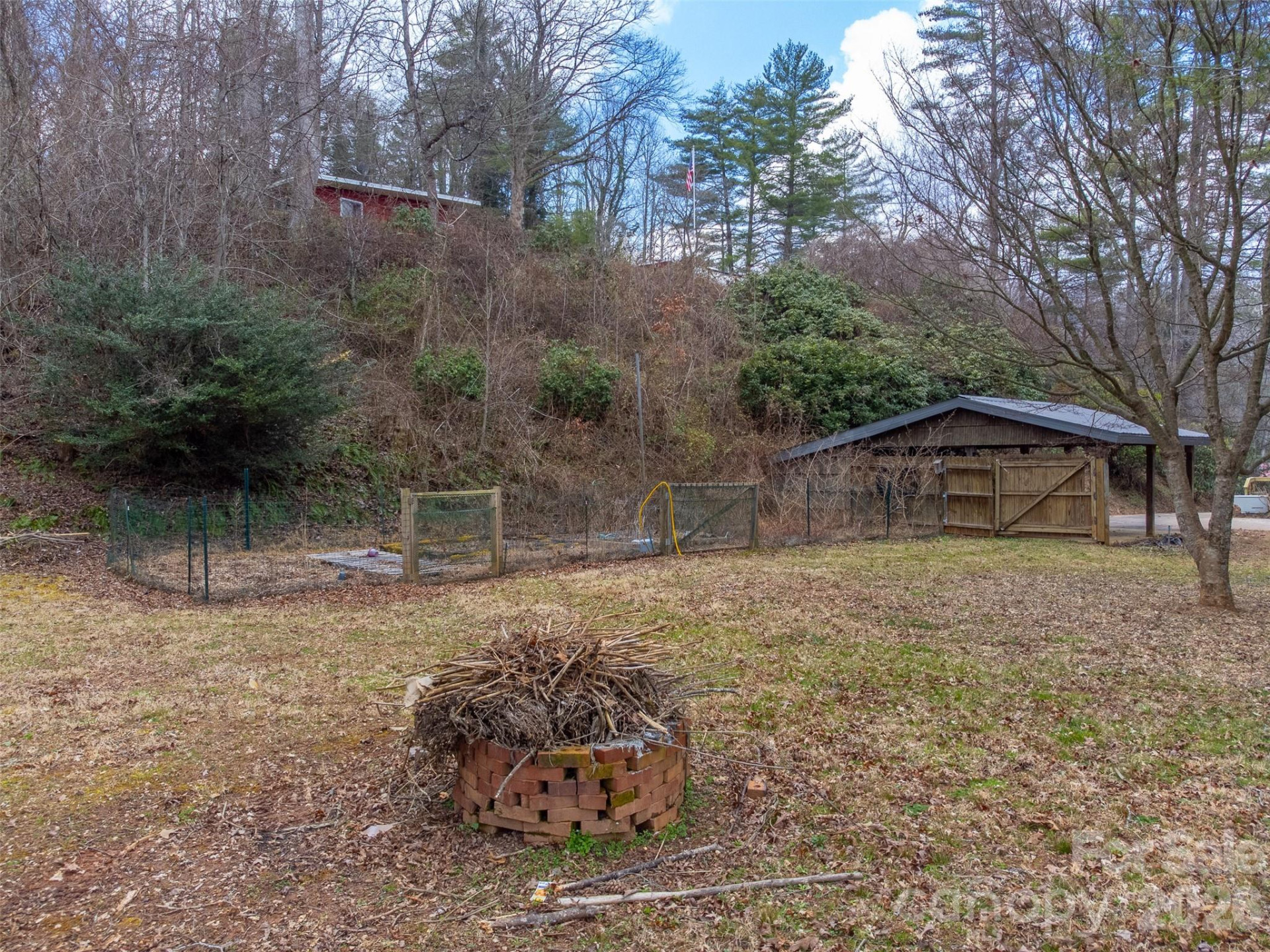 401 Country Club Drive - Photo 36