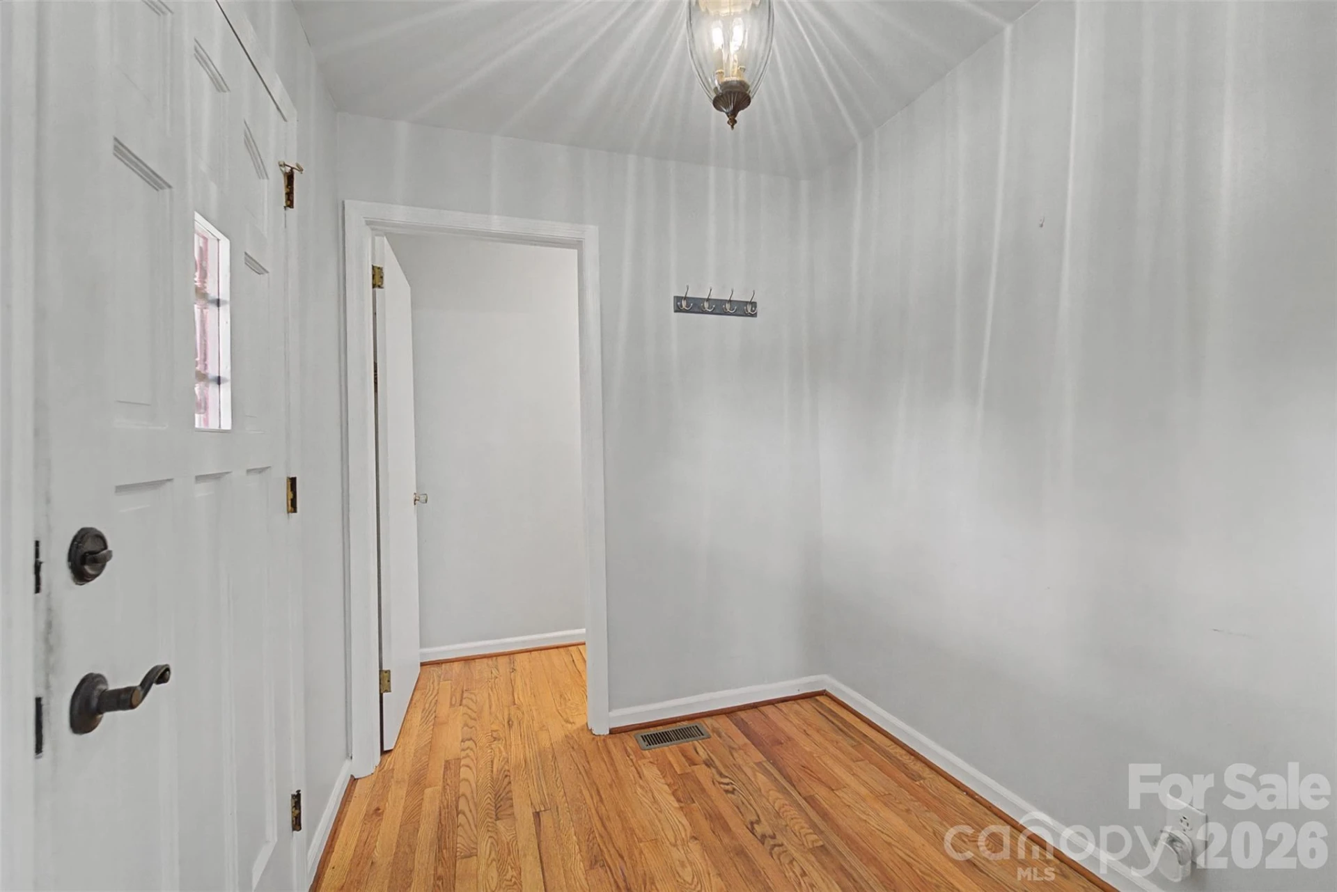 401 Country Club Drive - Photo 6