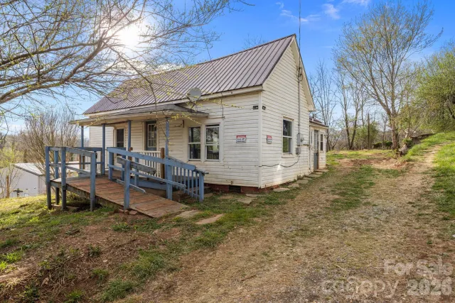 161 Pandora Circle