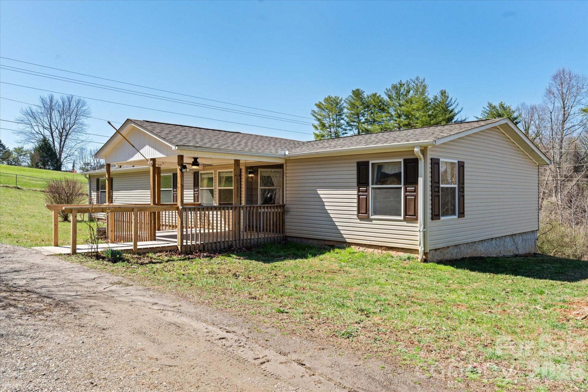 18 Ford Valley Road - Photo 2