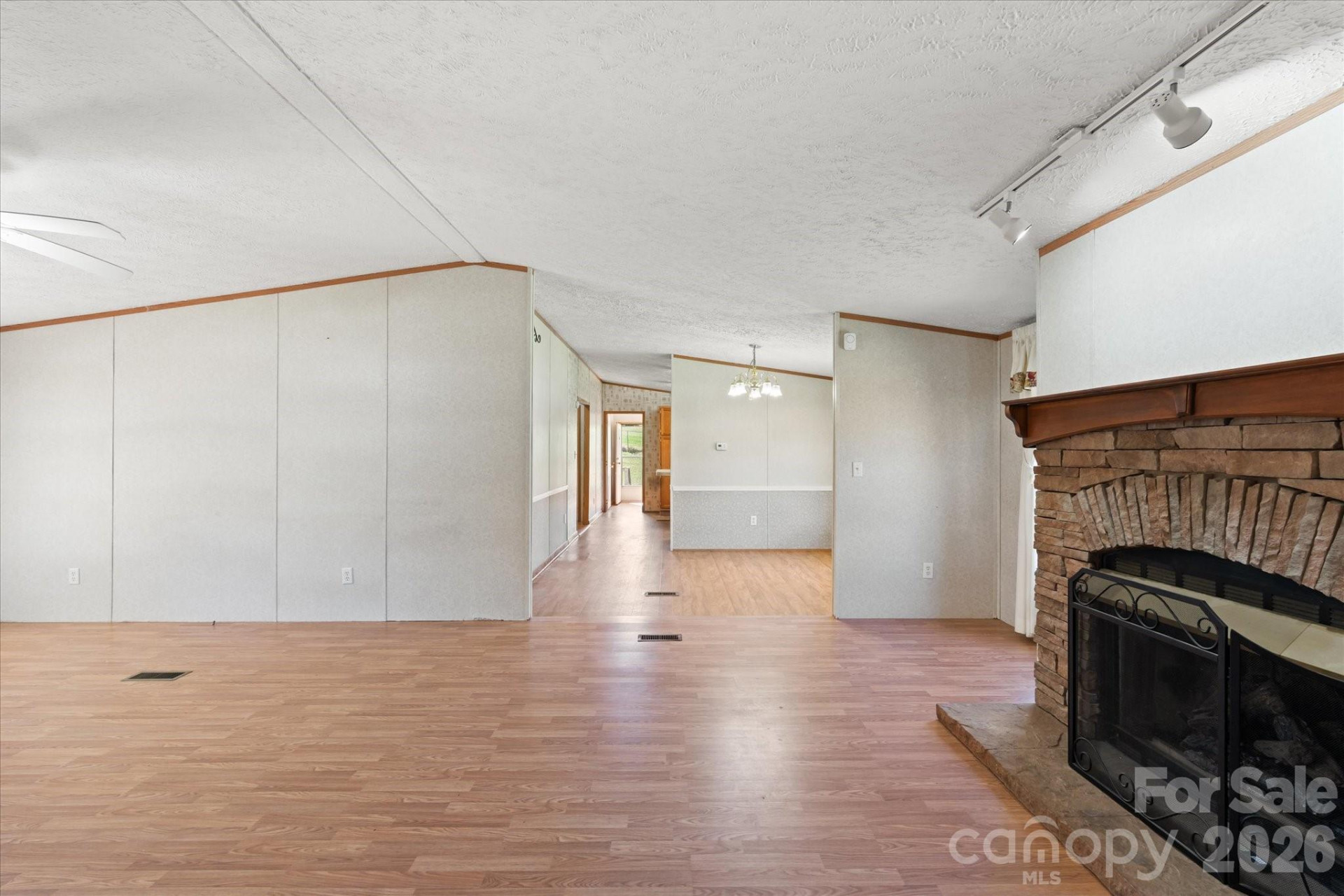 18 Ford Valley Road - Photo 6