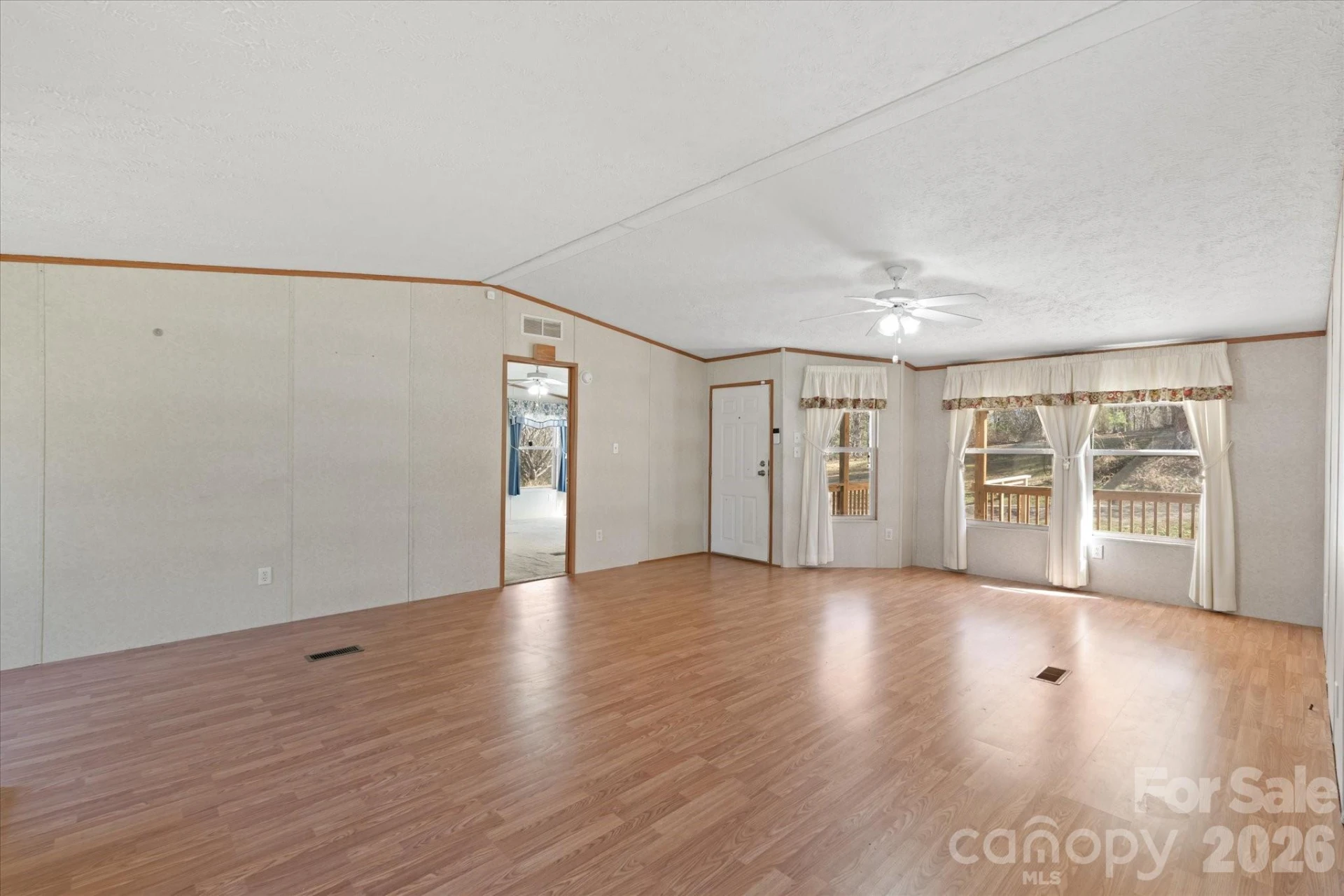 18 Ford Valley Road - Photo 8