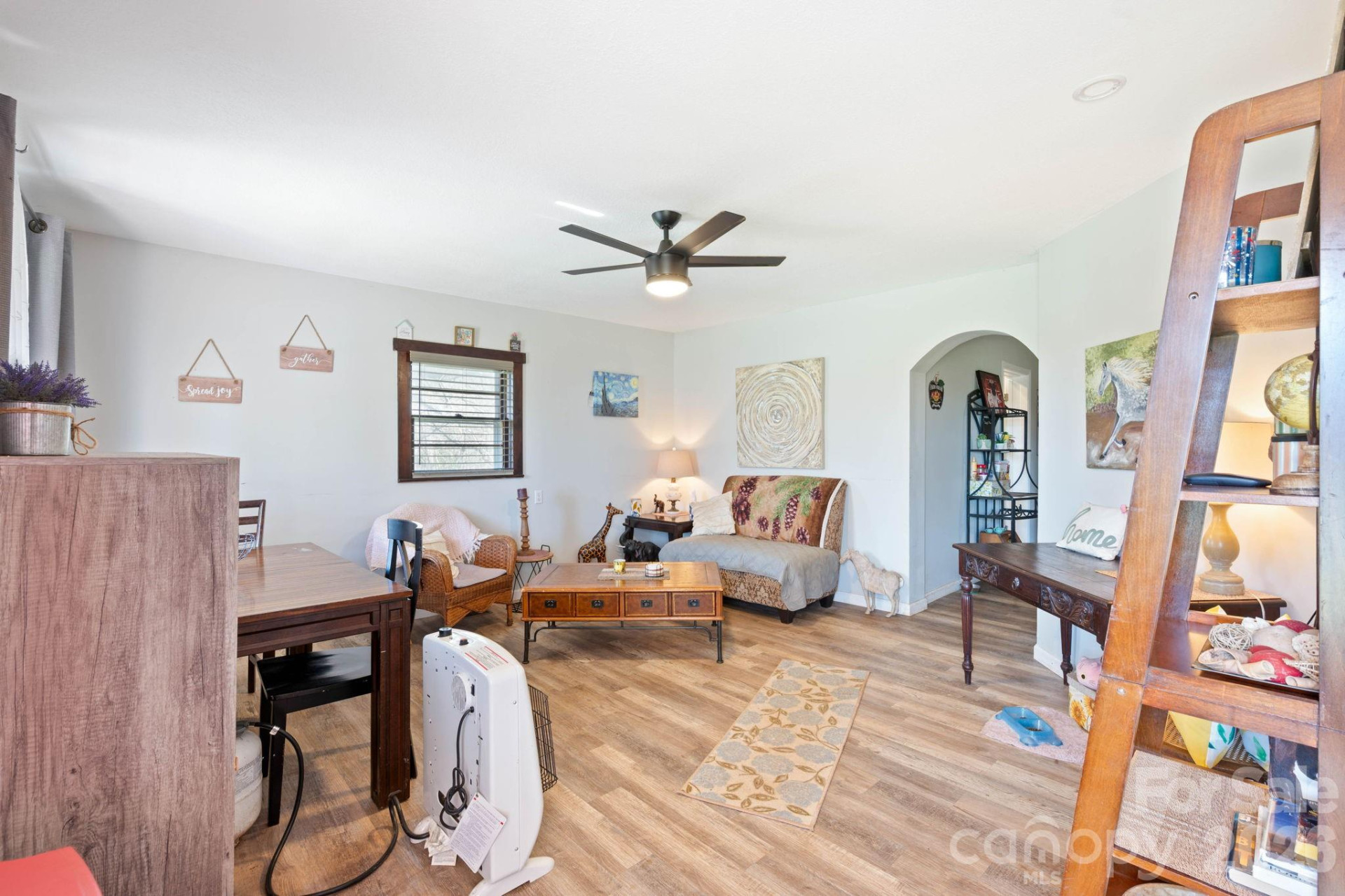 192 Spencer Street - Photo 4