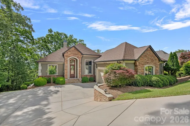 3225 Lake Pointe Drive