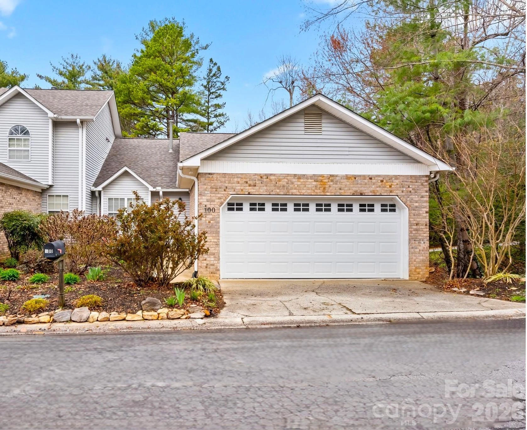 100 Thistle Knoll Court