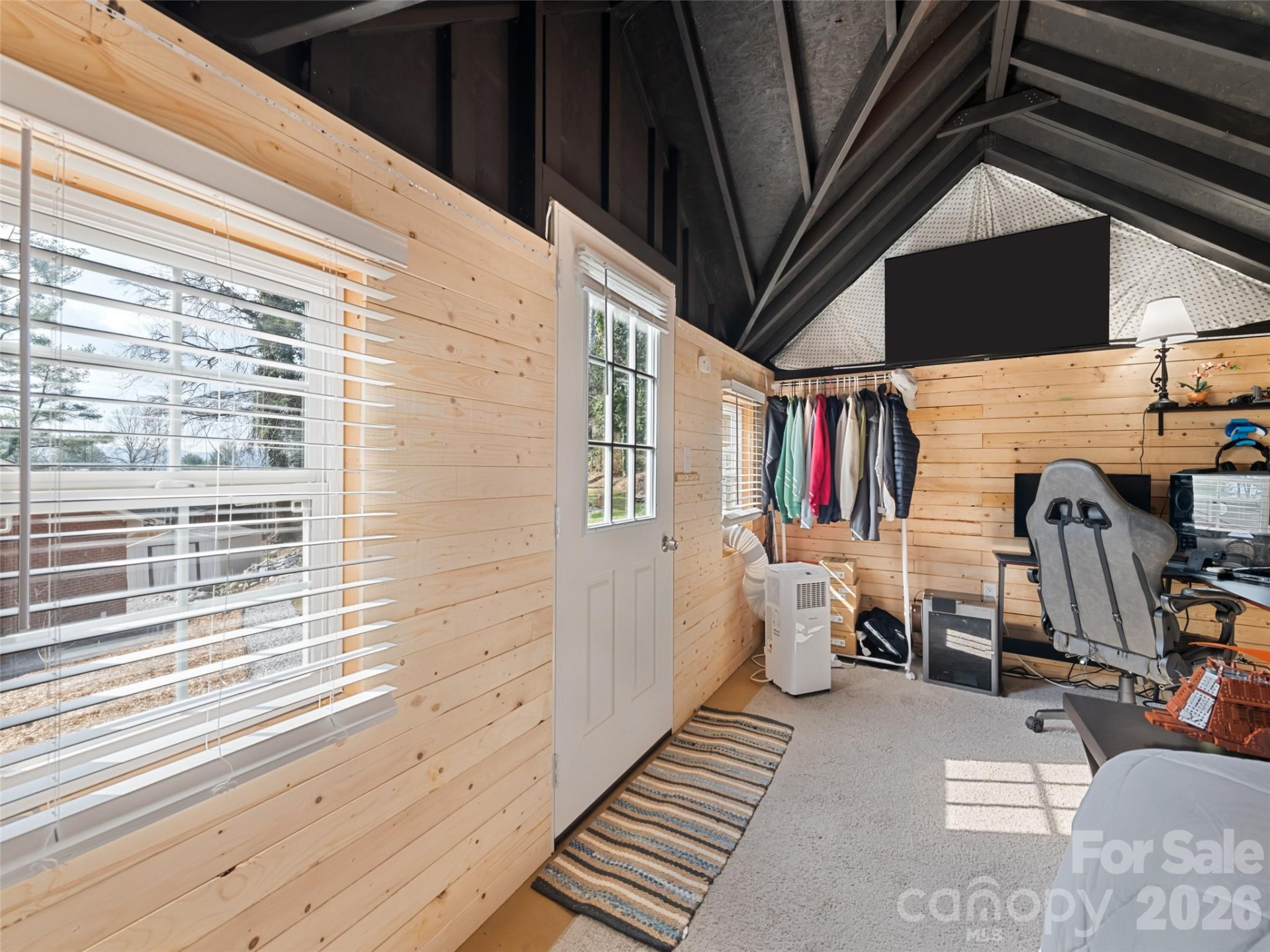 110 Ewart Drive - Photo 16