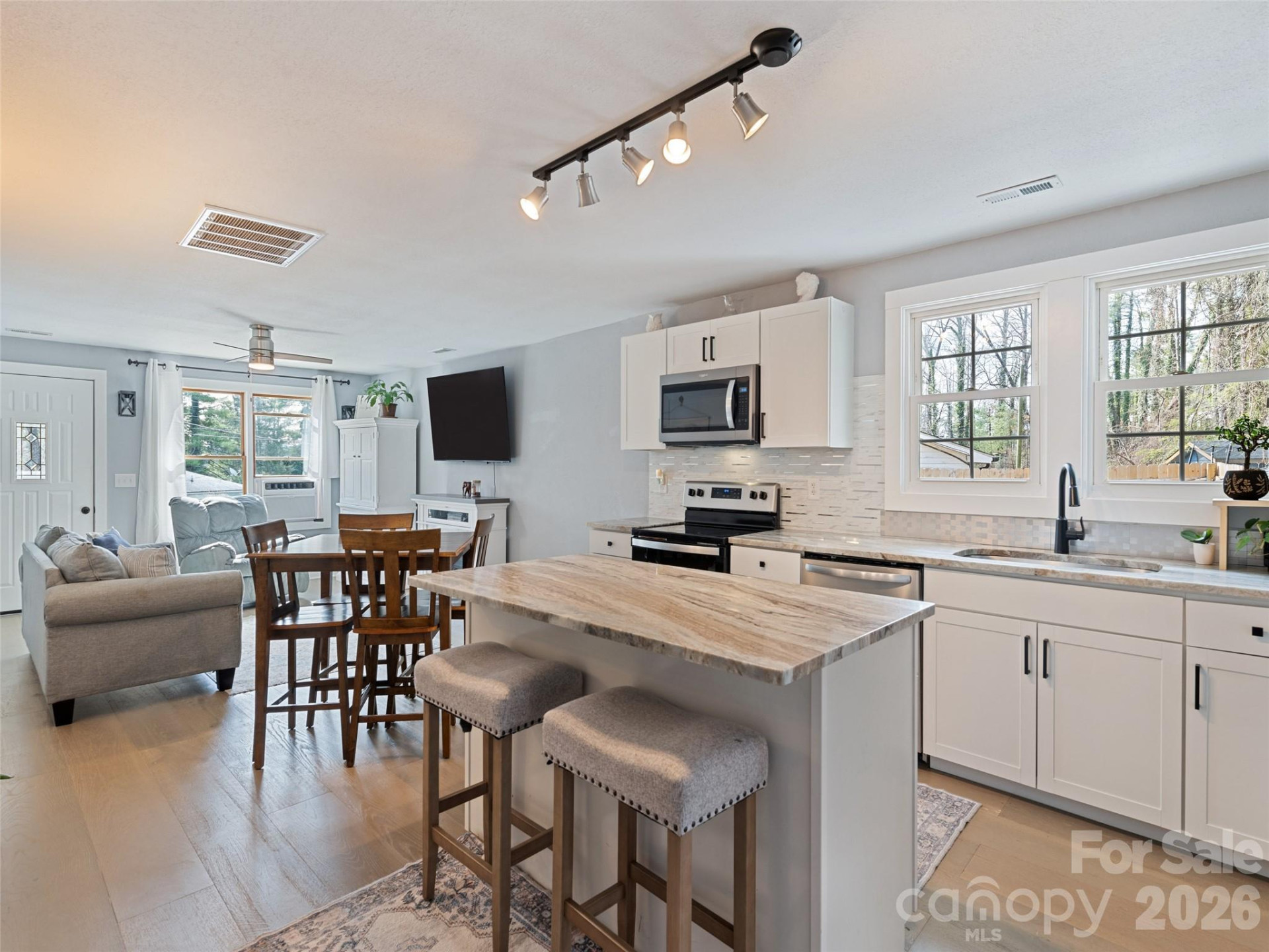 110 Ewart Drive - Photo 26