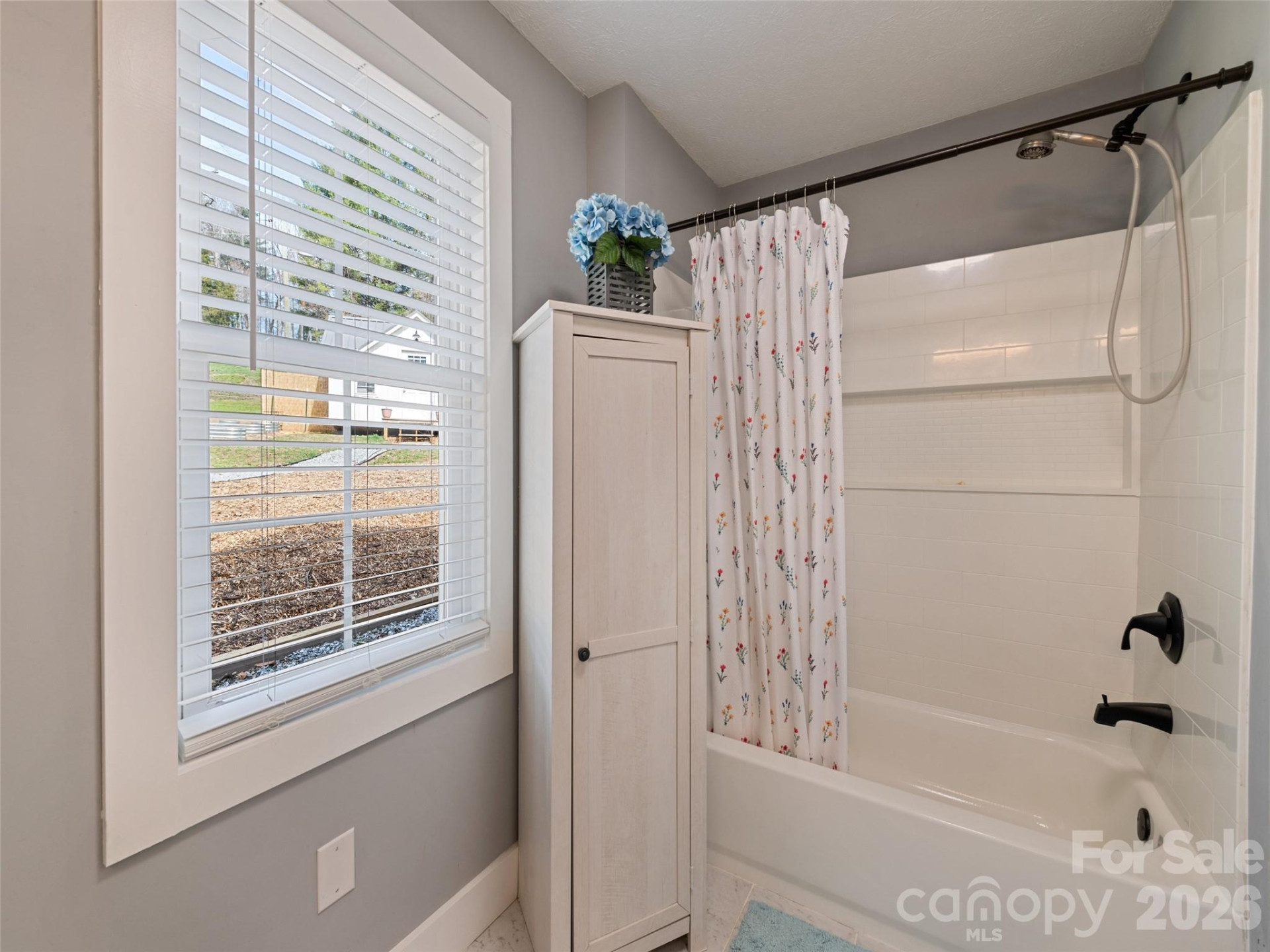 110 Ewart Drive - Photo 41