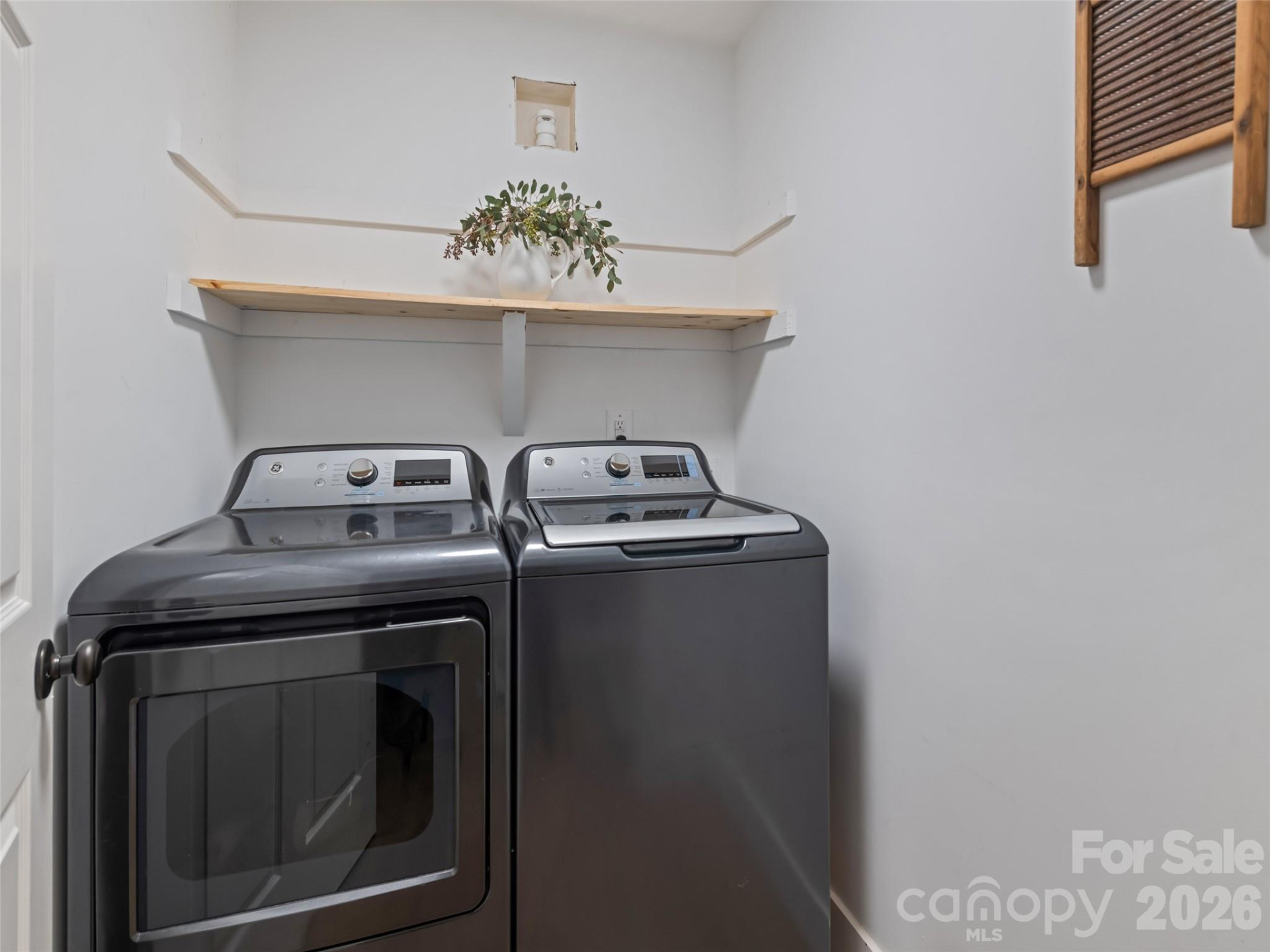 110 Ewart Drive - Photo 42